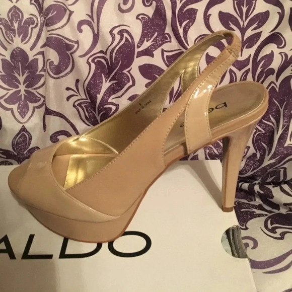 Bebe nude high heels! - Picture 3 of 3